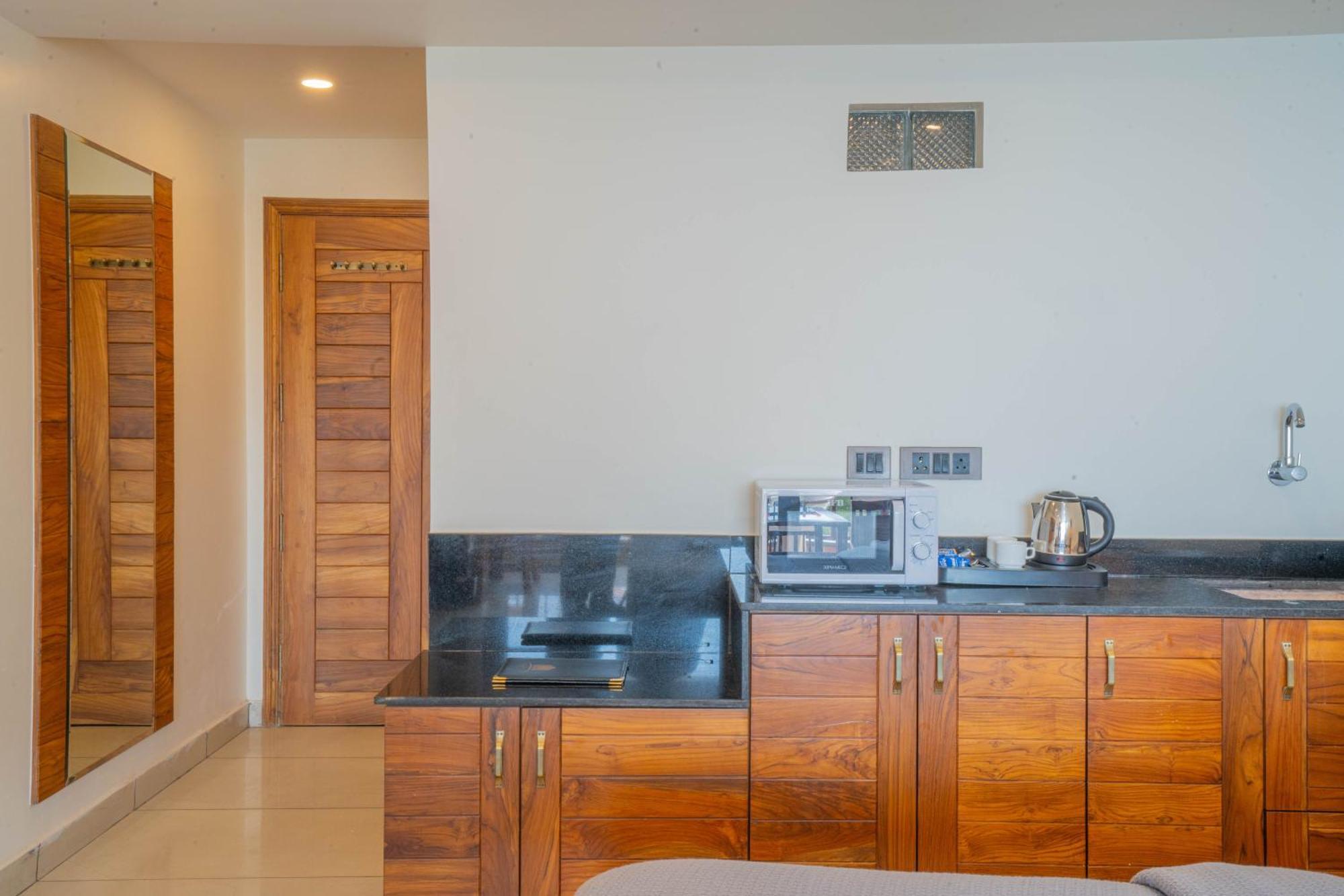 Perfectstayz Mokshada Suites Mussoorie Eksteriør billede